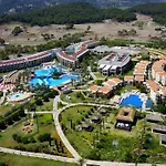 מלון Tt Tropical Family Life Tropical 4*