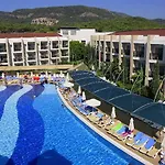 Tt Tropical Family Life Tropical מלון