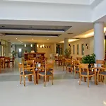 Tt Tropical Family Life Tropical סאריגרמה